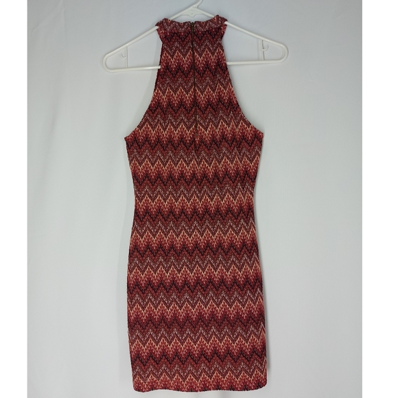 Forever 21 dress size small, wine color. Sleevelss - Picture 6 of 16